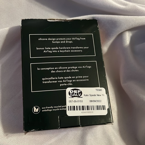 Kate spade AirTag case - Picture 2 of 2